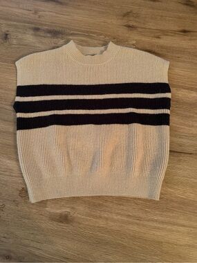 SHEIN Cream Knit Crewneck Sweater Vest with Black Stripes
